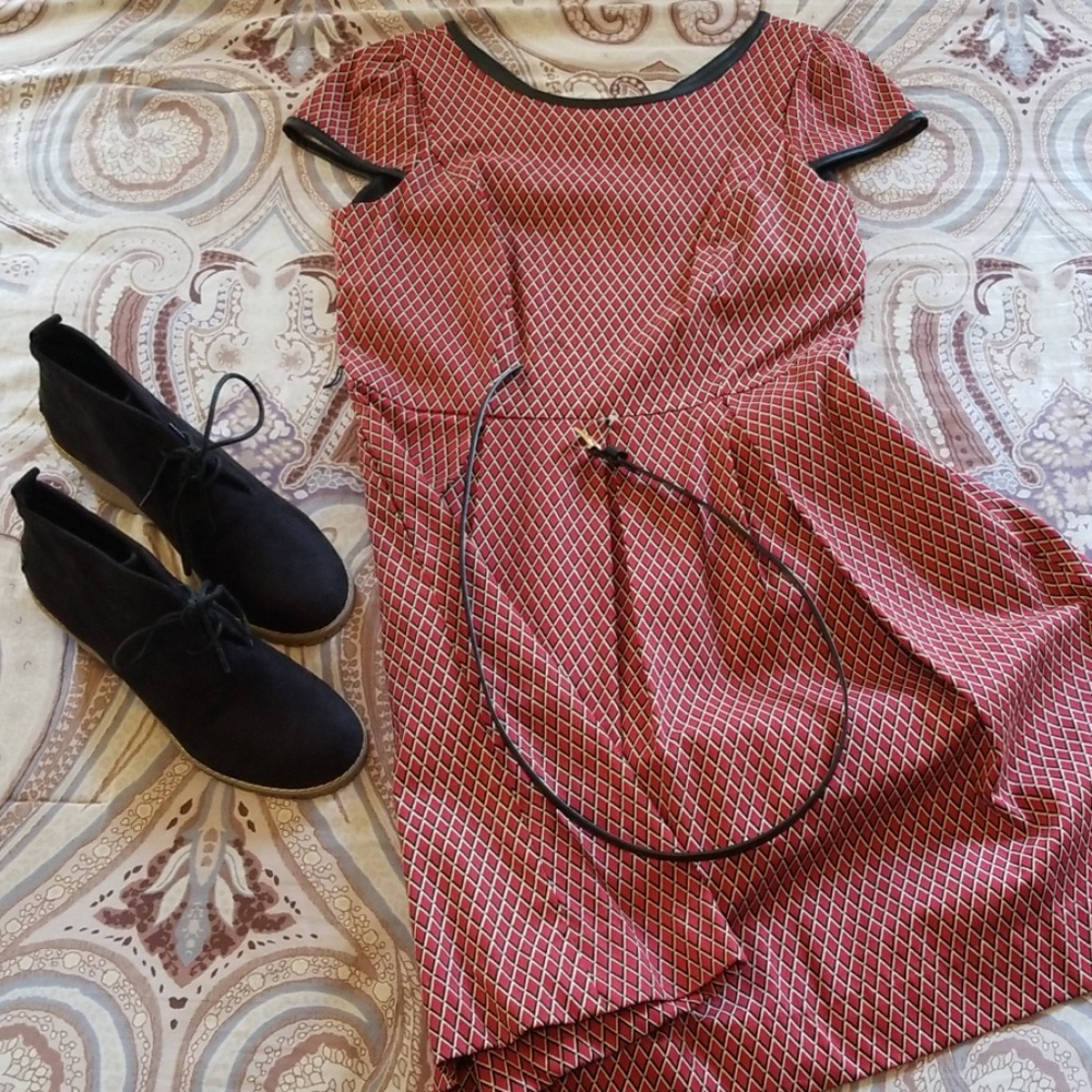 NWT Red Dress w Details, Pockets, Belt!